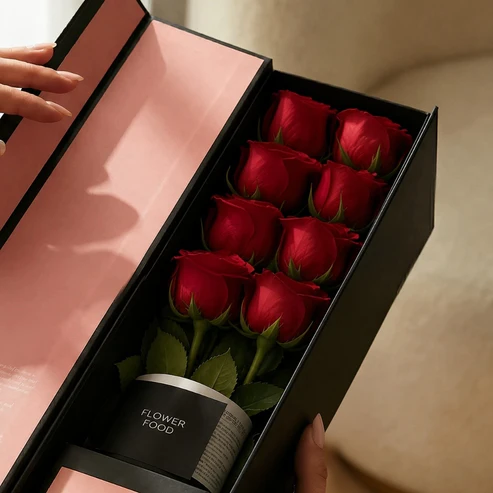 Box of Red Roses – 9 Roses – Flute Box by QRoses